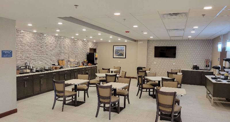Best Western Plus South Holland Chicago Southland Exterior photo